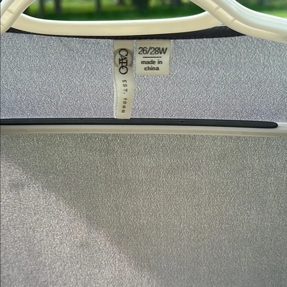 NWOT Cato Gray Blouse with Elegant Ruffle Design Women’s 26/28 - Picture 4 of 13